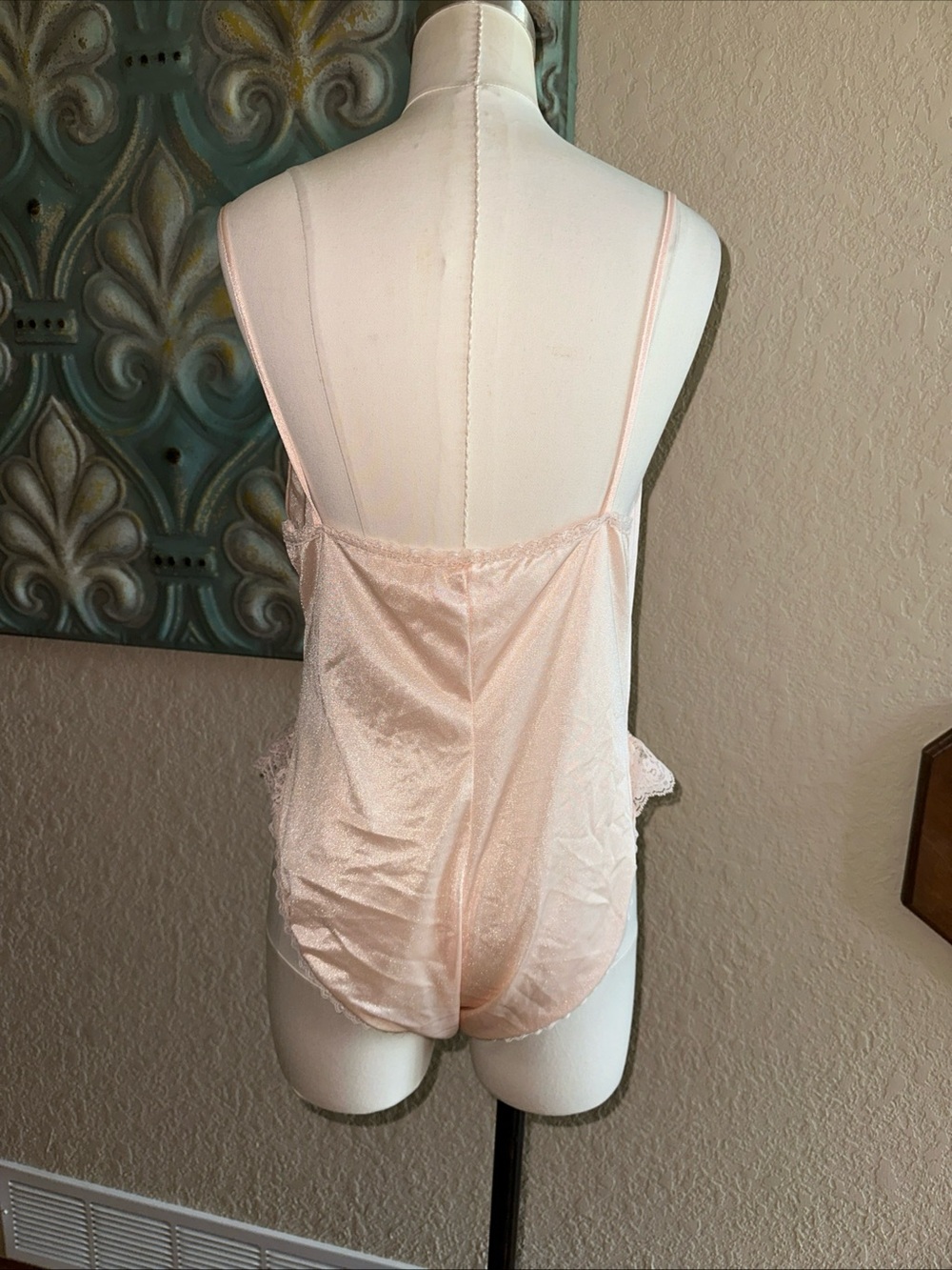 Vintage 80s Lace Teddy Bodysuit Womens M Blush Pink Snap Crotch USA Made - Picture 6 of 12